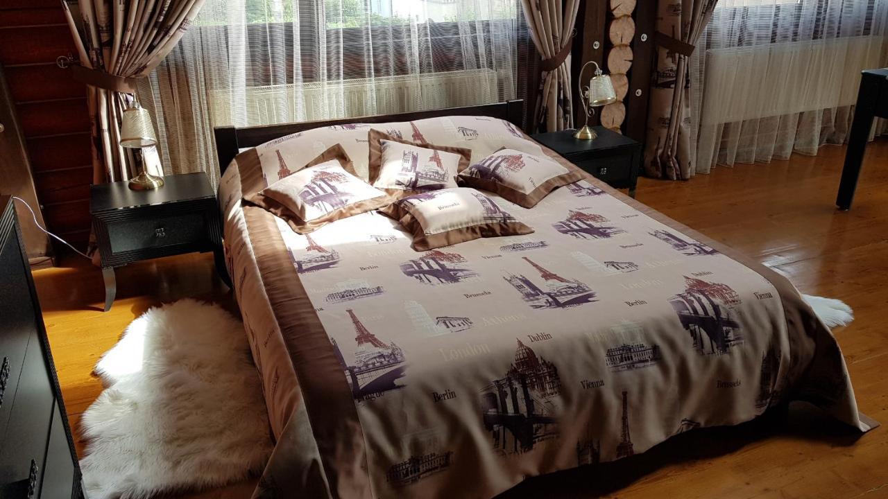 Luxury Villa With Pool And Sauna Chernivtsi Bagian luar foto
