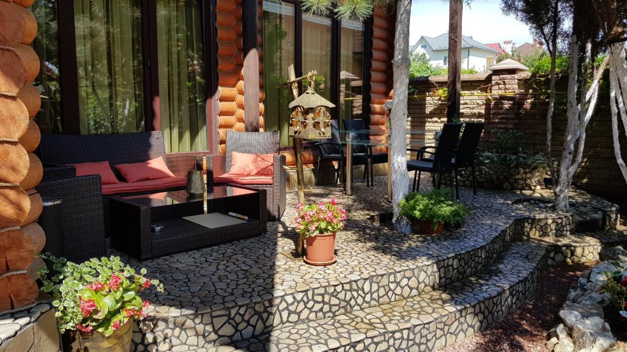 Luxury Villa With Pool And Sauna Chernivtsi Bagian luar foto