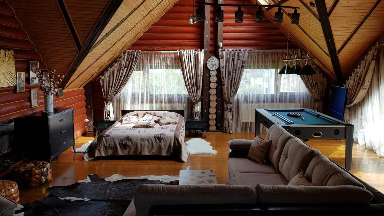 Luxury Villa With Pool And Sauna Chernivtsi Bagian luar foto