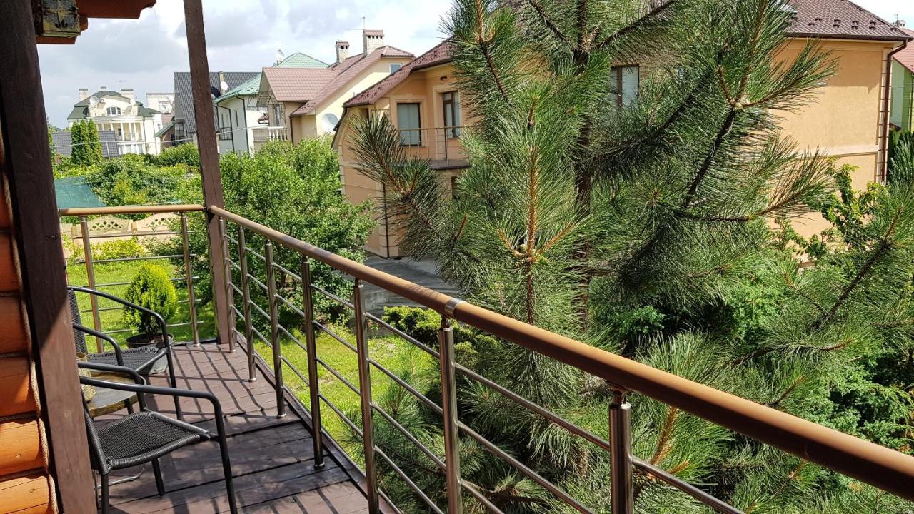 Luxury Villa With Pool And Sauna Chernivtsi Bagian luar foto