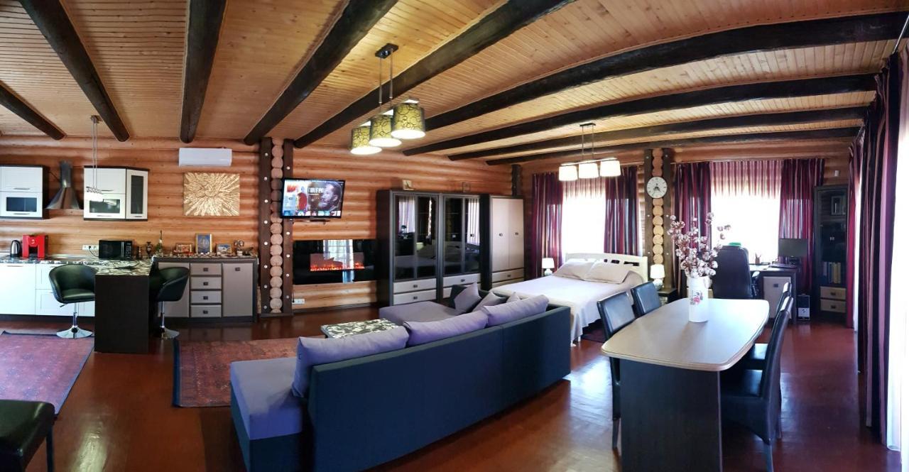 Luxury Villa With Pool And Sauna Chernivtsi Bagian luar foto